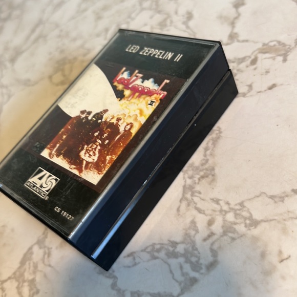 Led Zeppelin cassette tapes lot of 2 vintage tapes - Picture 15 of 16